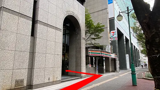 セブンイレブンが目印