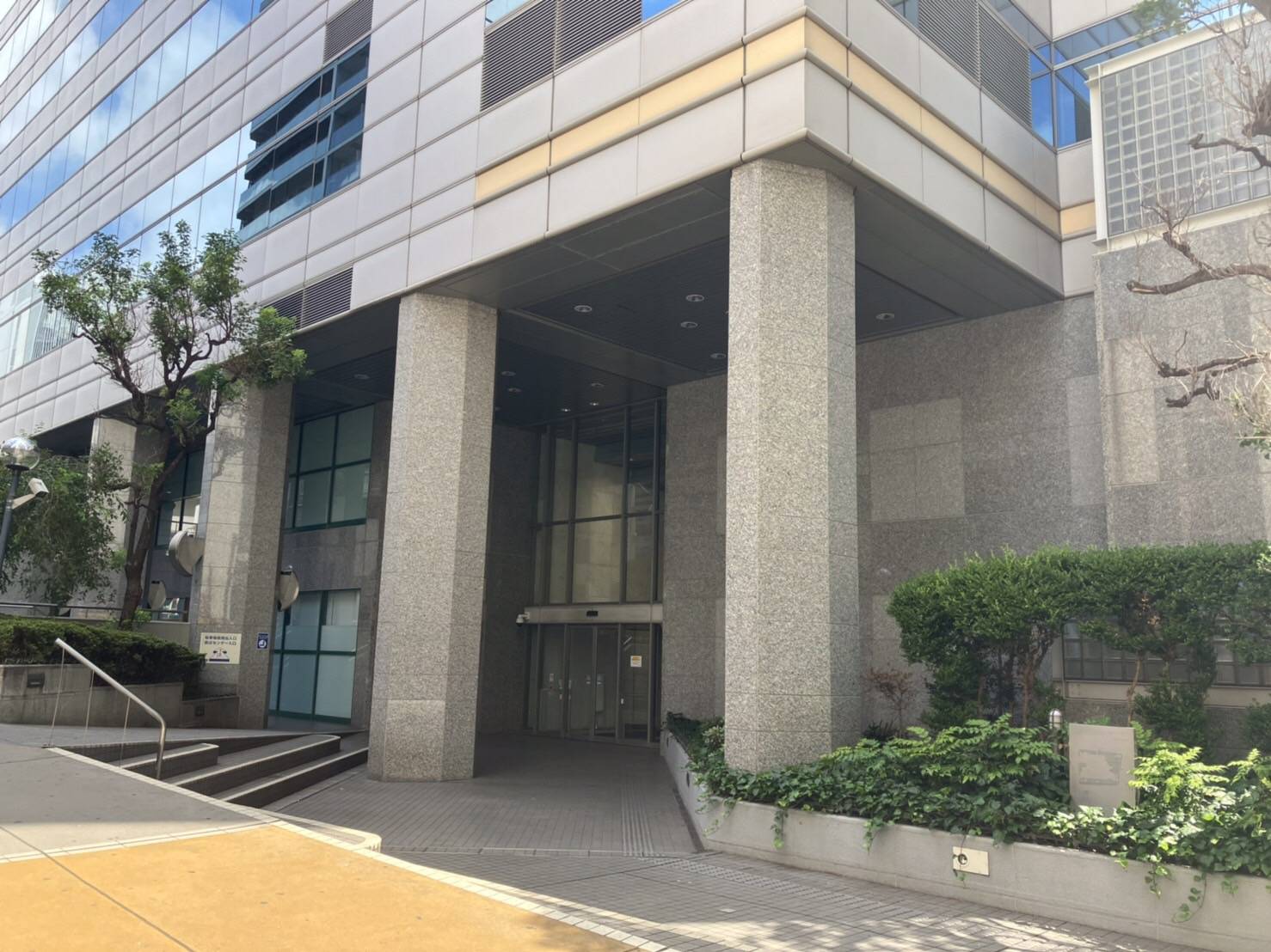 ハイジアビルが見えたら到着