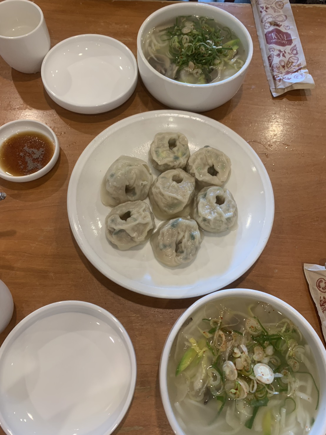 マンドゥとカルグクス