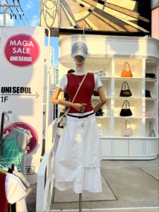 今韓国で「くまだまさし」コーデが大流行！？トレンドのレイヤードファッションをご紹介